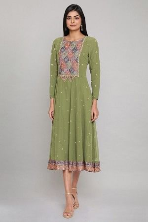 Green Embroidered Panelled Mughal Festive Gown