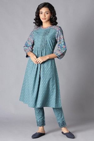 Deep Teal Floral Pleated Kurta In Round Neck